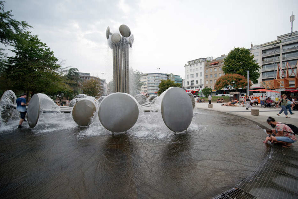 Der Ebertplatz gilt als Schwerpunkt für Drogenhandel, ähnlich wie der Kölner Neumarkt.