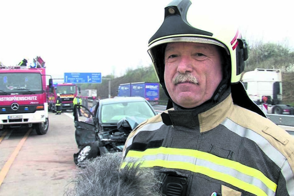 Stadtwehrleiter Falk Arnhold (52) von der Freiwilligen Feuerwehr Wilsdruff ist ständig mit seinen Kameraden auf der A4 im Einsatz.