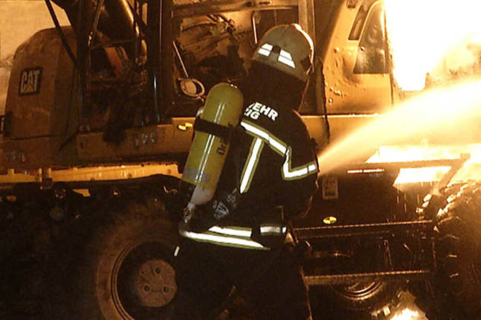 Die Feuerwehr rückte zu einer Baustelle im Leipziger Nordosten aus. (Symbolbild)