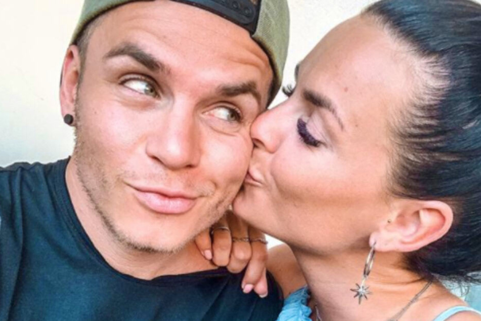 Seit einigen Monaten sind Henning Merten (30) und Denisé Kappés (29) ein Paar.