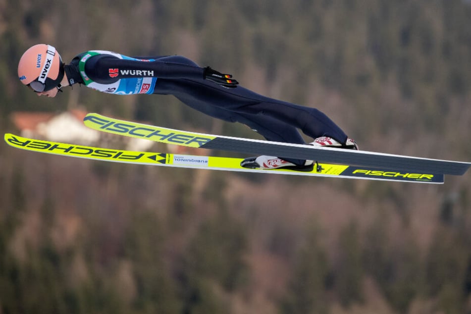 Wird Karl Geiger seiner Favoritenrolle beim Neujahrsspringen gerecht?