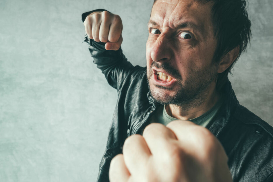 Ein aggressiver Mann. (Symbolbild)