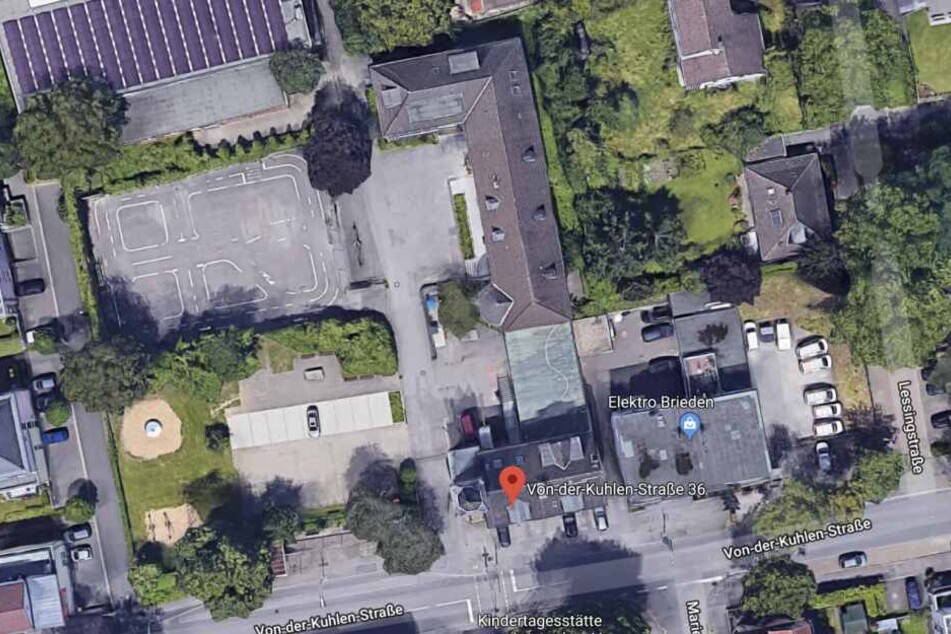 Der tragische Unfall ereignete sich in der ehemaligen Albert-Schweitzer-Grundschule in Iserlohn (Nordrhein-Westfalen).