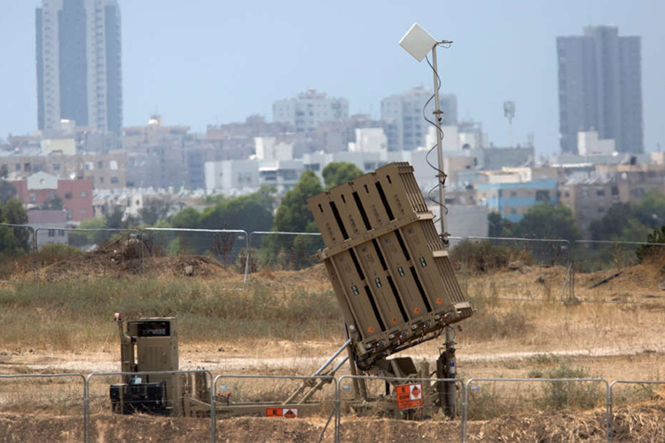 Das israelische Raketenabwehrsystem "Iron Dome" vor der Stadt Ashdod.