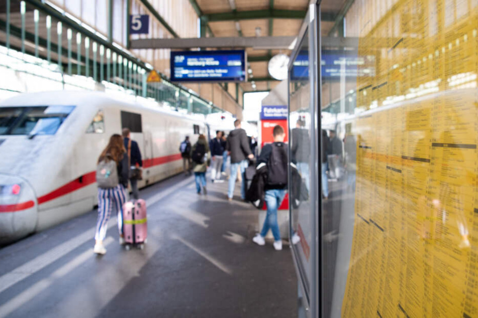 Bahnreisende brauchen zwischen Stuttgart (Foto) und Mannheim bald deutlich mehr Zeit.