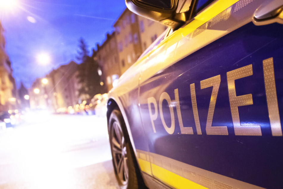 Die Polizei ermittelt in der Angelegenheit (Symbolbild).