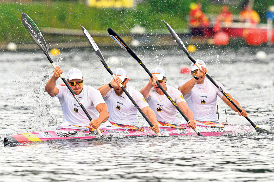 2023 gewann der Vierer in der Olympia-Besetzung Max Rendschmidt (v.l.), Max Lemke, Jacob Schopf und Tom Liebscher-Lucz in Duisburg WM-Gold. In Paris wird ihr Boot erstmals aber nicht pink sein, das liegt am neuen Prototyp.