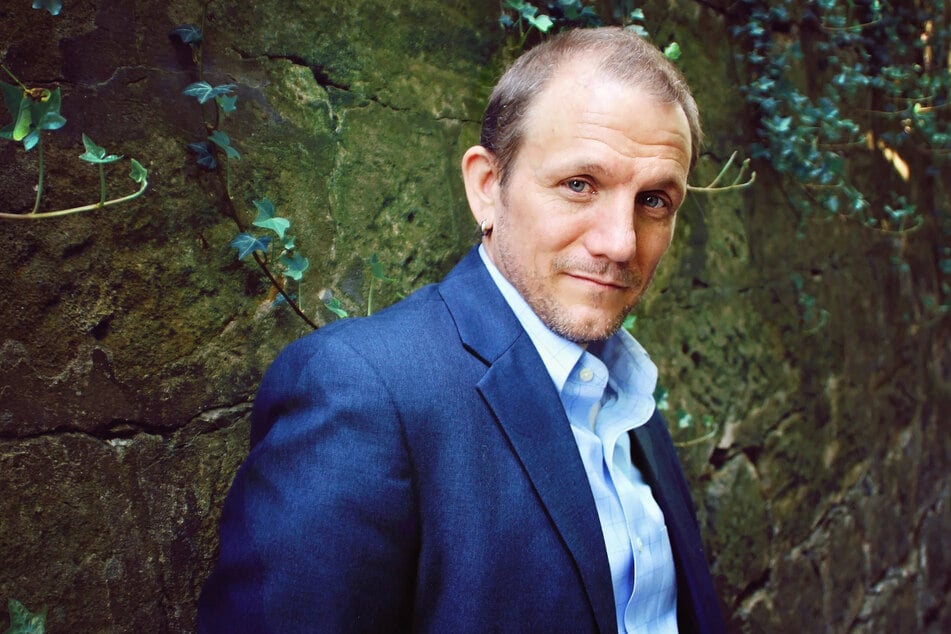 Tenor Aaron Pegram gehörte seit 17 Spielzeiten zum Ensemble der Semperoper, starb jetzt plötzlich mit nur 52 Jahren.