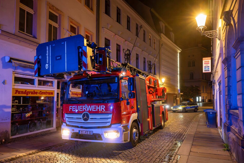 Den Einsatzkräften der Feuerwehr gelang es, den Brand innerhalb weniger Minuten zu bändigen.