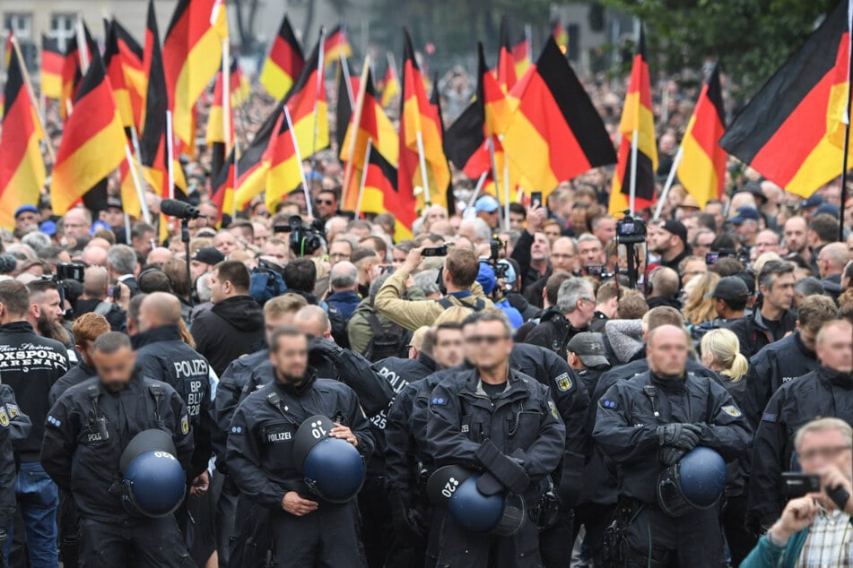 Im Spätsommer 2018 war Chemnitz Aufmarschort für viele rechte Gruppen, darunter Pro Chemnitz.