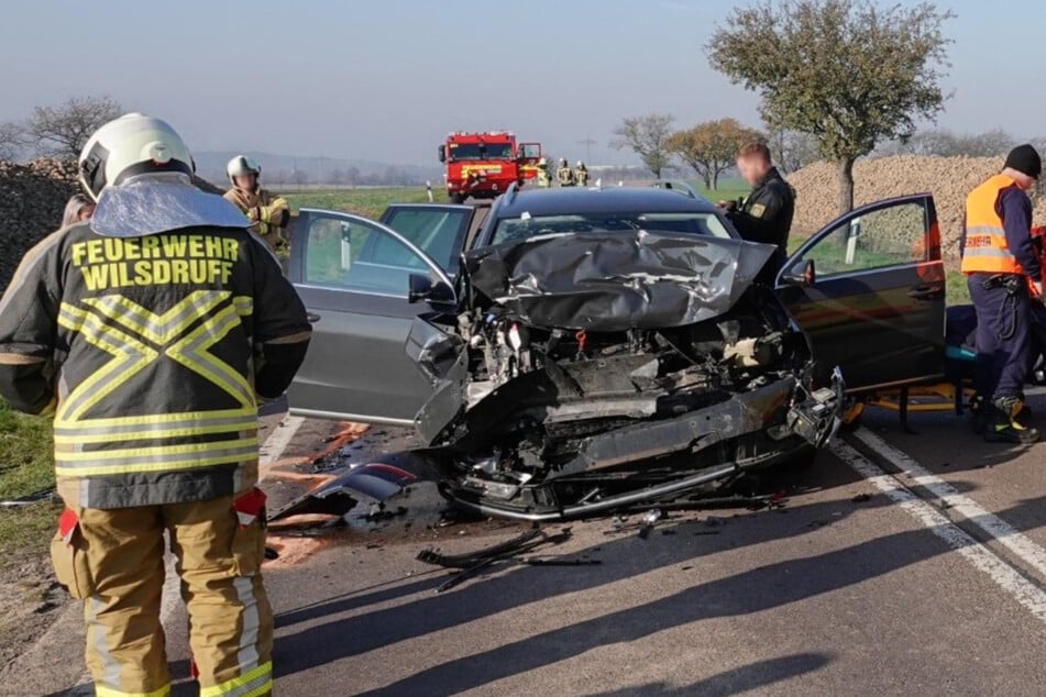 Unfall nahe Wilsdruff: Mindestens zwei Menschen schwer verletzt