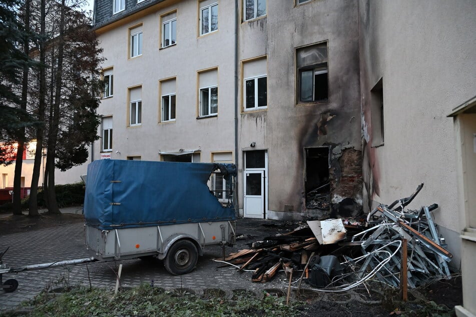 Laut Staatsanwaltschaft geht der Brand an der Moschee in der Zieschestraße auf das Konto der jungen Frau.