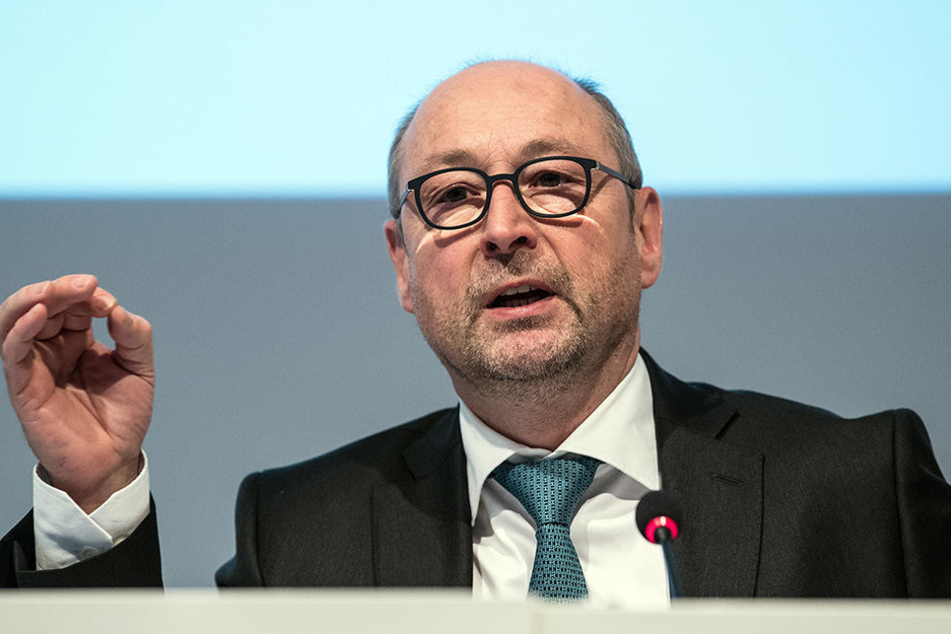 Vonovia-Chef Rolf Buch (53) will sich stärker um Härtefälle kümmern.