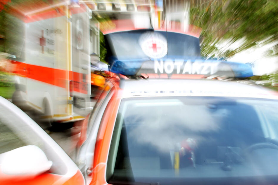 Die Rettungskräfte konnten dem Lkw-Fahrer nicht mehr helfen (Symbolbild).