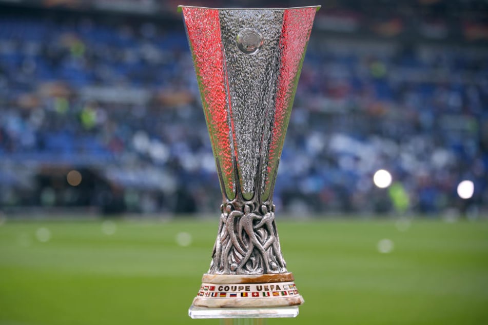 Das Objekt der Begierde: Am 29. Mai 2019 wird dieser Pokal dem Sieger der Europa League in Baku überreicht.
