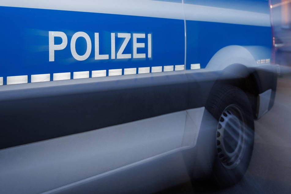 Schwere Verletzungen durch Selbstschussanlage: Waffen werden untersucht