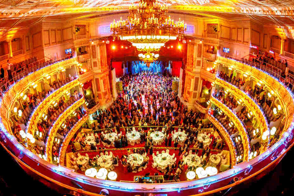 Der SemperOpernball war in diesem Jahr so skandalträchtig, wie nie zuvor.