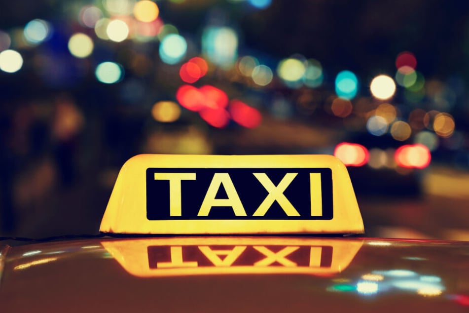 Die beiden Jugendlichen flüchteten mit dem Taxi. (Symbolbild)