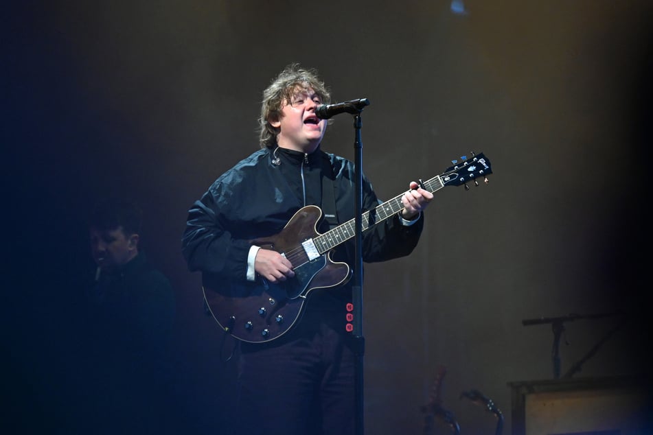 Das Paar wollte unbedingt den Auftritt von Lewis Capaldi (29) sehen.
