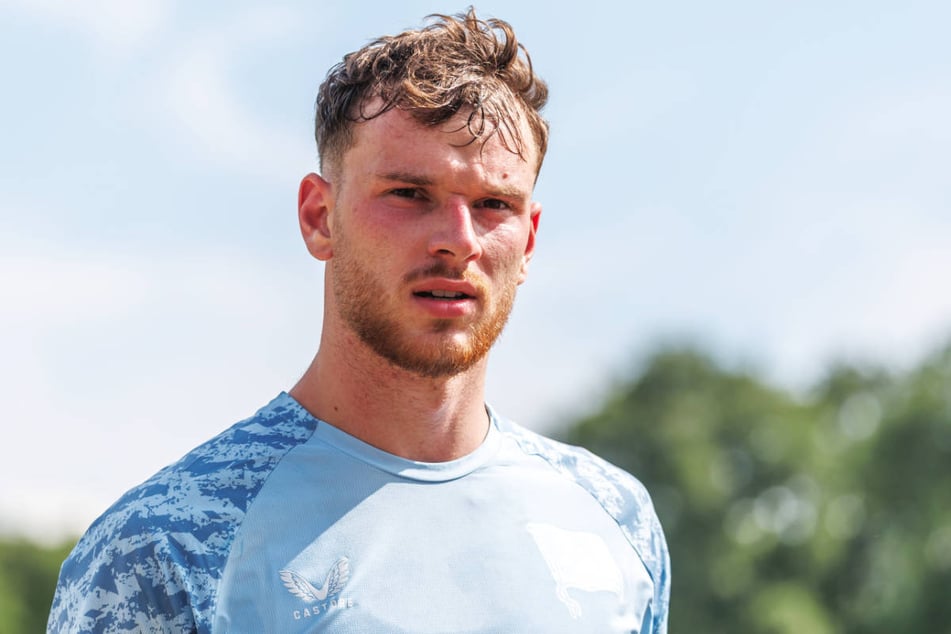 Pascal Klemens (20) ist beim Aufwärmen vor dem Spiel gegen Dynamo umgeknickt und hat sich wohl eine Kapsel- und Bandverletzung zugezogen.