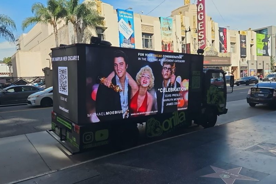 Fünf dieser Trucks fuhren zur Oscar-Verleihung durch Los Angeles - natürlich auch über den Hollywood Boulevard, in dessen Fußweg über 2700 Sterne an Stars erinnern.