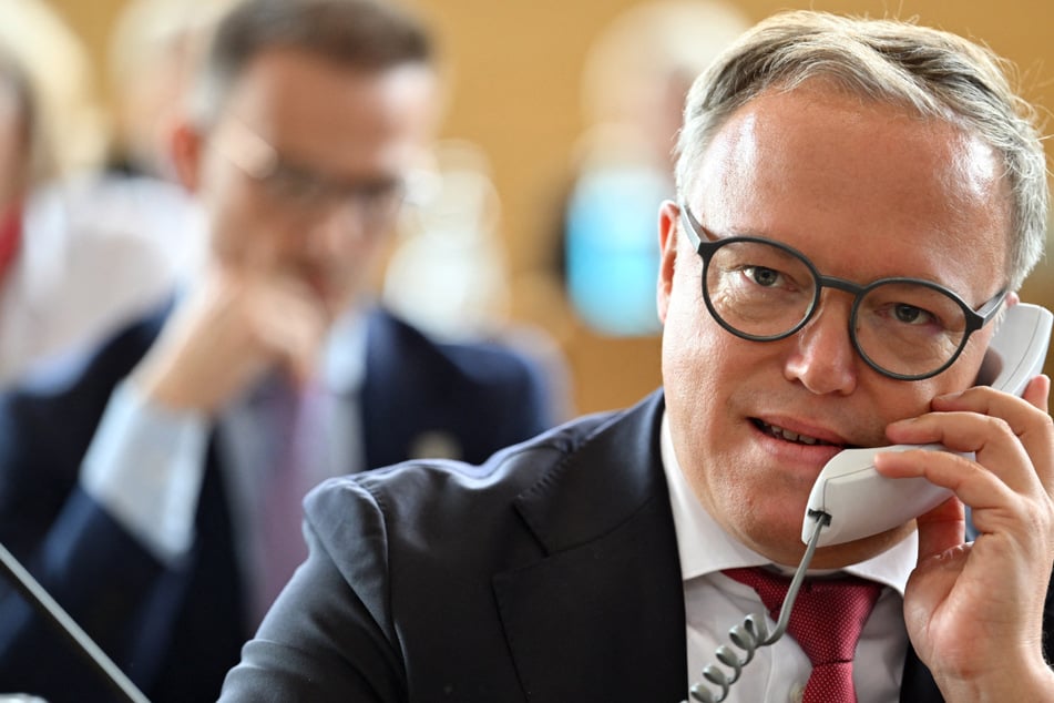 Thüringens Ministerpräsident Mario Voigt will weitermachen: "Laufe nicht vor Problemen weg"