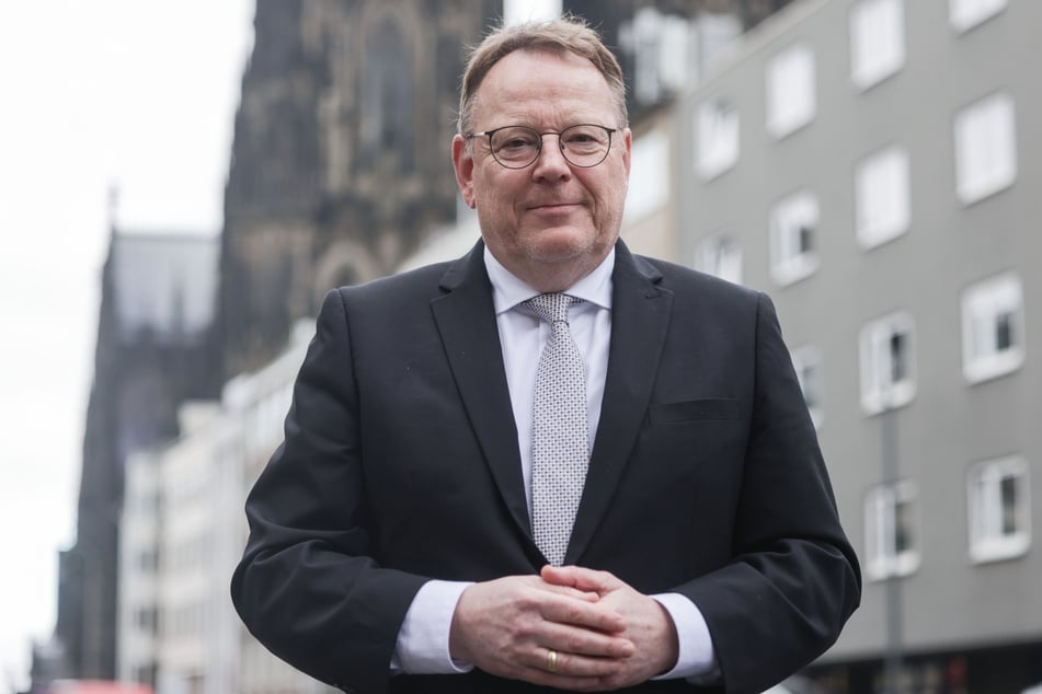 Kölns Oberbürgermeister Torsten Burmester (63, SPD) sorgt sich um einen Rückgang der Bauanträge. (Archivbild)