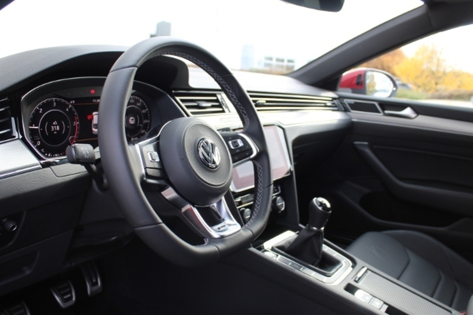 VW Arteon 2.0 TDI R-Line