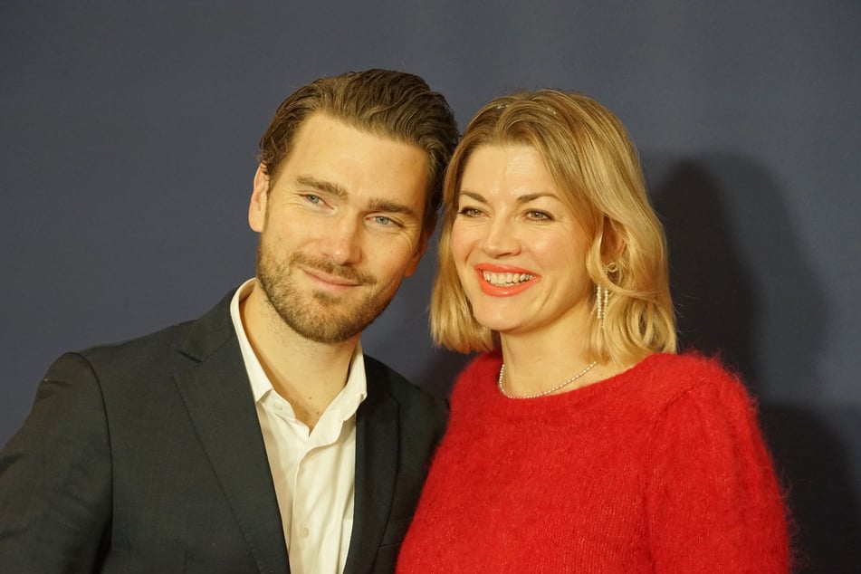 Nina Bott (47) kam zusammen mit ihrem Mann Benjamin Baarz (38).