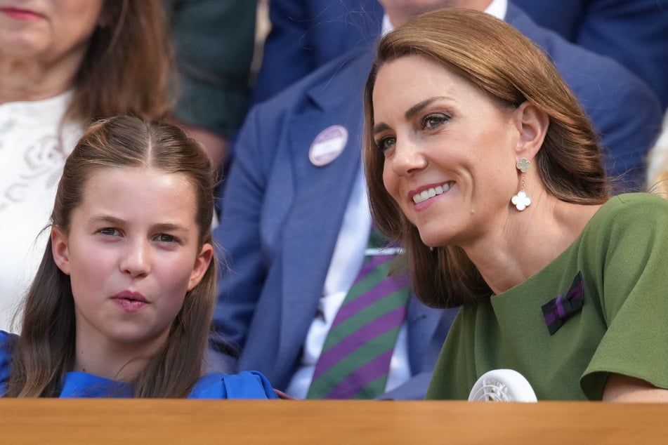 Prinzessin Kate (44) und ihre Tochter Prinzessin Charlotte (11) wurden bei einer gemeinsamen U-Bahn-Fahrt durch London gesichtet.