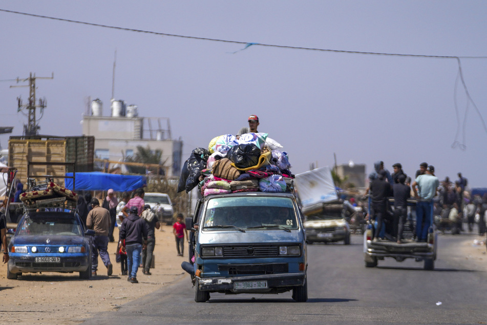 Seit Beginn des Einsatzes sind nach Armee-Schätzungen etwa 150.000 Menschen aus dem Ostteil Rafahs evakuiert worden.