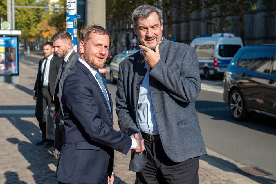 Sachsen MP Michael Kretschmer (49, CDU) und Bayerns Landesvater Markus Söder (57, CSU) bei der Ministerpräsidentenkonferenz in Leipzig.