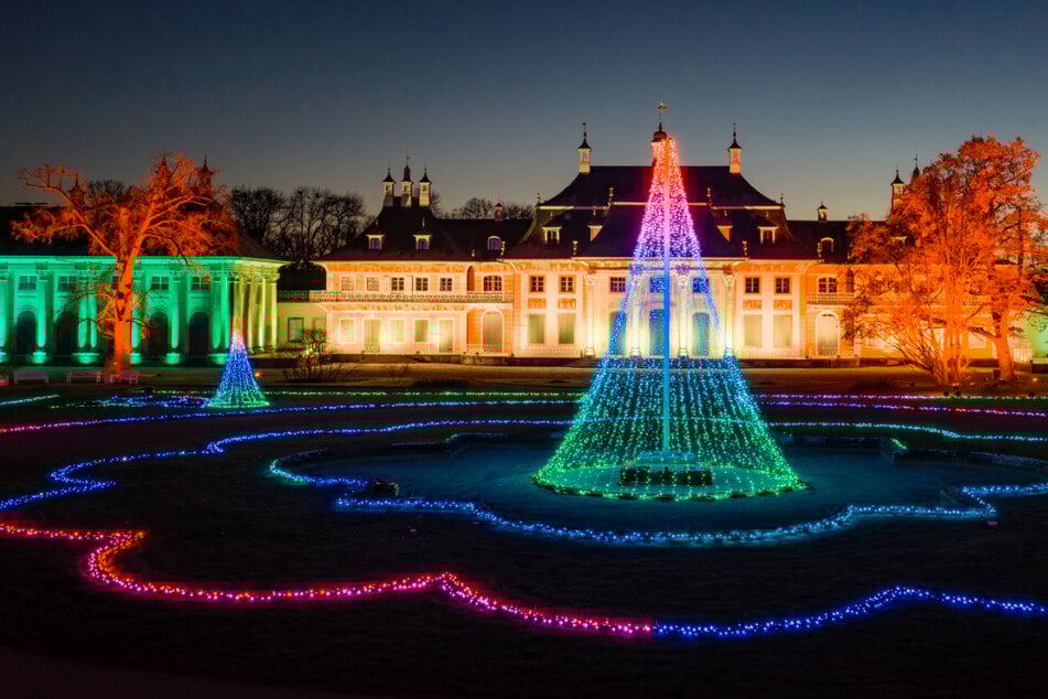 Christmas Garden verwandelt Schloss und Park Pillnitz in ein buntes Wintermärchen