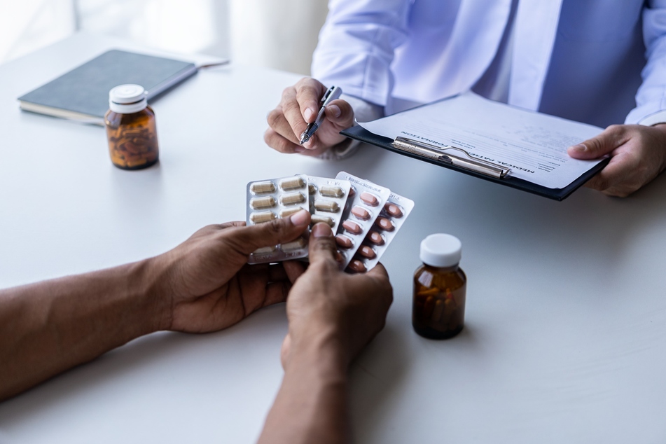 Tipps von externen Quellen oder ehemaligen Mitarbeitenden helfen bei der Ermittlung.
