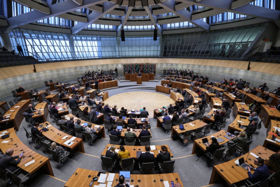 Über die genauen Hintergründe der geplanten Aktion im Landtag ist bislang nichts bekannt.