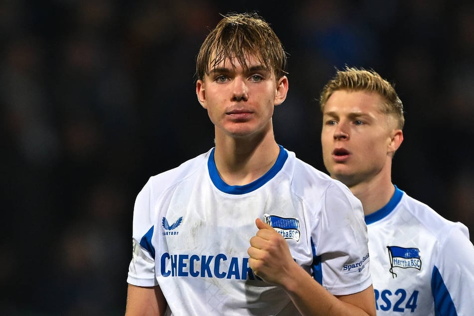 Wechselt Kennet Eichhorn (16, l.) im Sommer zu Bayer Leverkusen?