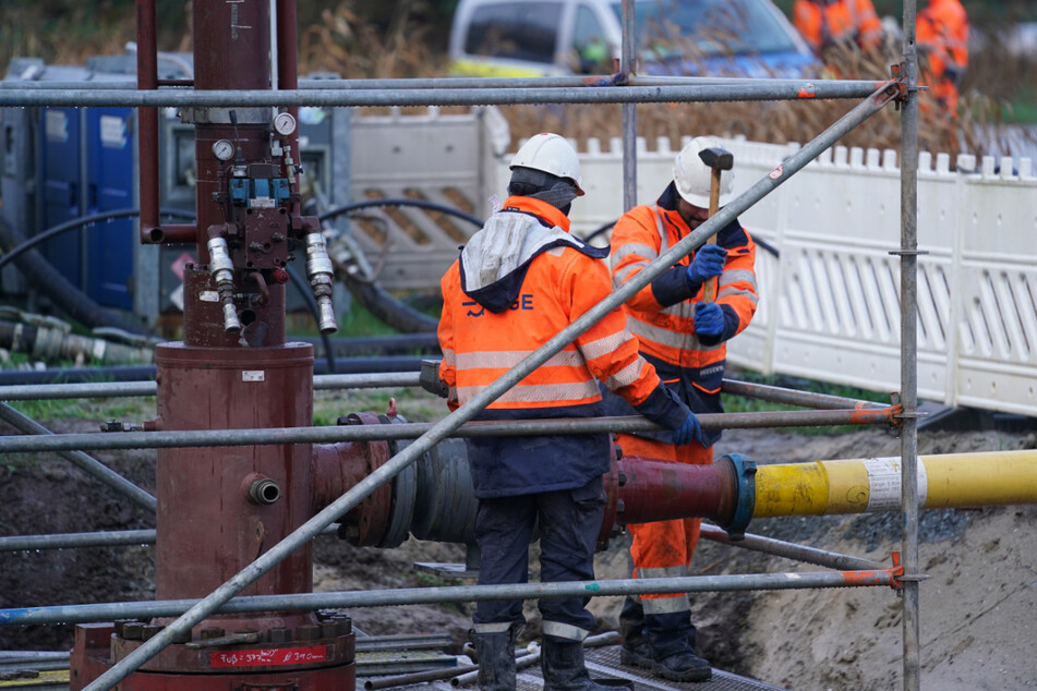 Damit das Gas ins Netz eingespeist werden kann, wird derzeit eine rund drei Kilometer lange Pipeline in Brunsbüttel gebaut.