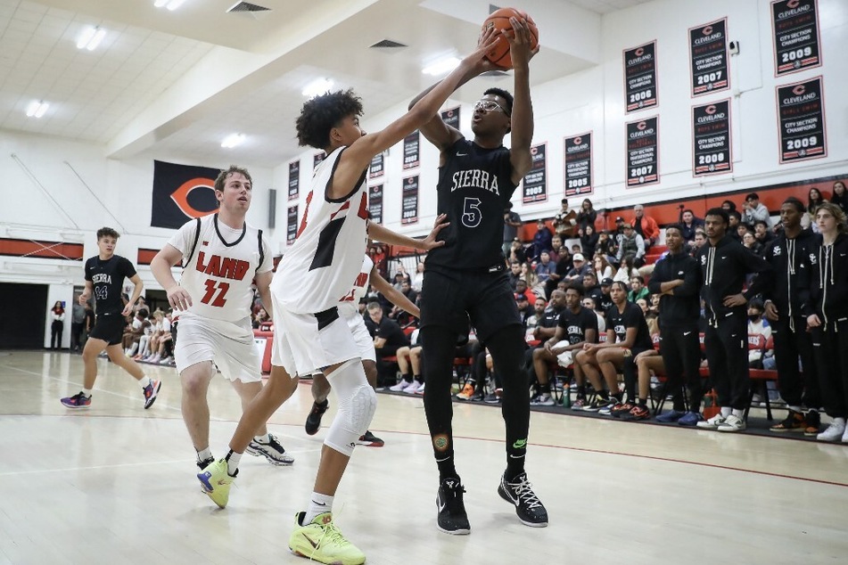 Bryce James (r.) recently made his showstopping basketball debut at Campbell Hall, and fans are going wild.