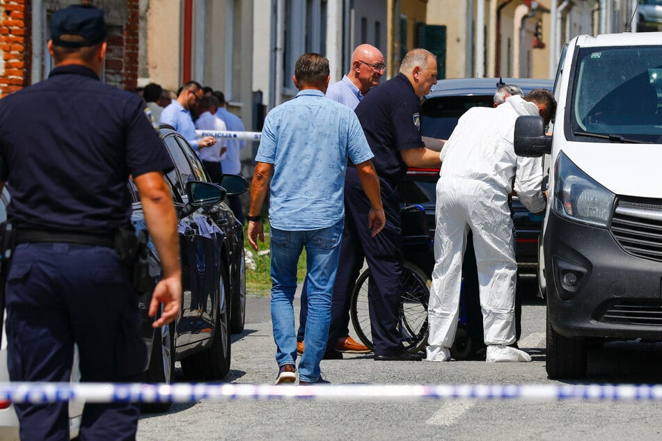 Ermittler sicherten Spuren, die Polizei war mit einem Großaufgebot im Einsatz.