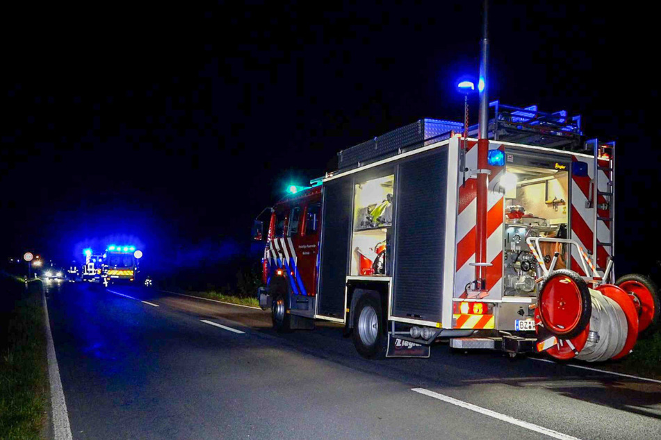 Die Feuerwehr sicherte die Unfallstelle ab.