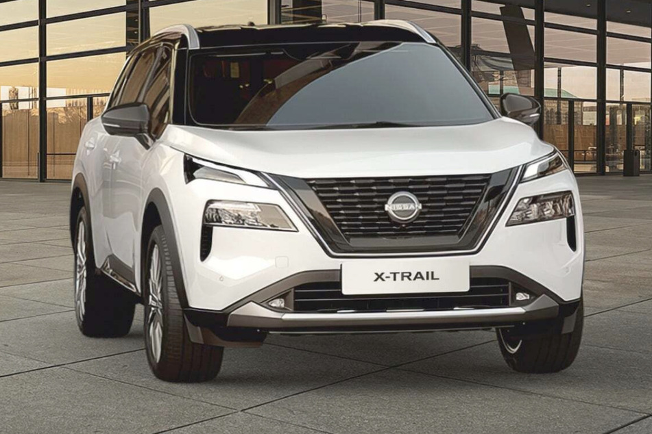 Noch eine Nummer größer ist das Familien-SUV NISSAN X-TRAIL.