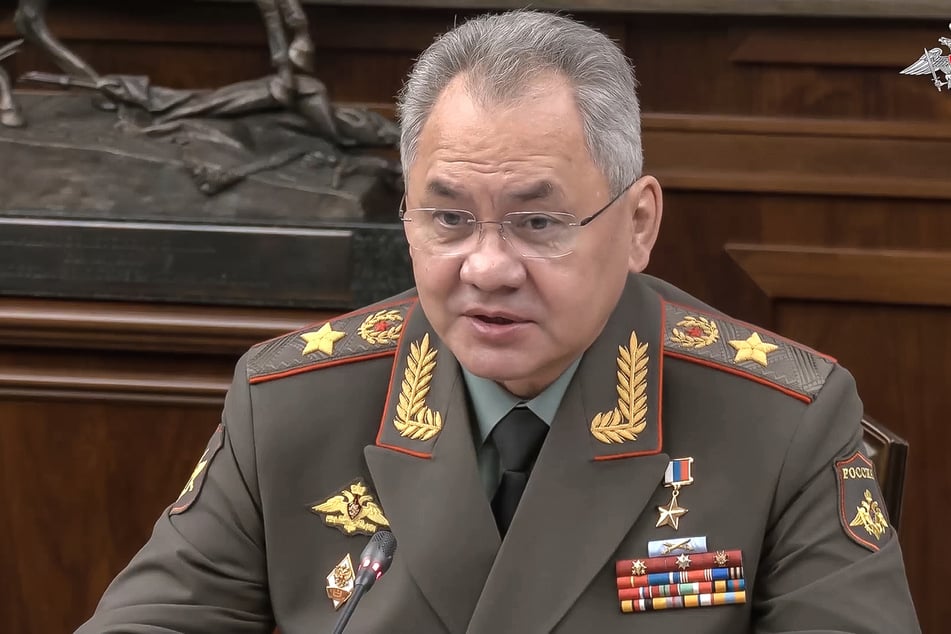 Laut Russlands Verteidigungsminister Sergej Schoigu (68) macht seine Armee Geländegewinne in der Ukraine.