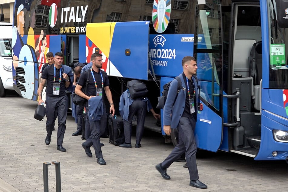 Am Sonntagabend kam das italienische Team in Leipzig an.