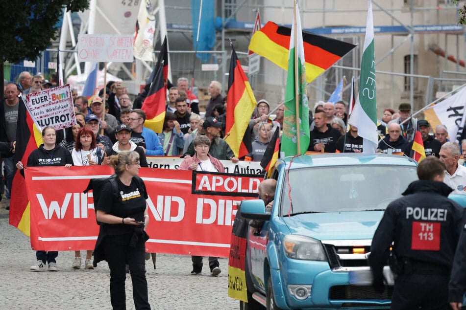 Nach dem Angriff auf einen Mitarbeiter des Landratsamtes Weimarer Land gab es am Wochenende eine Demo in Apolda.