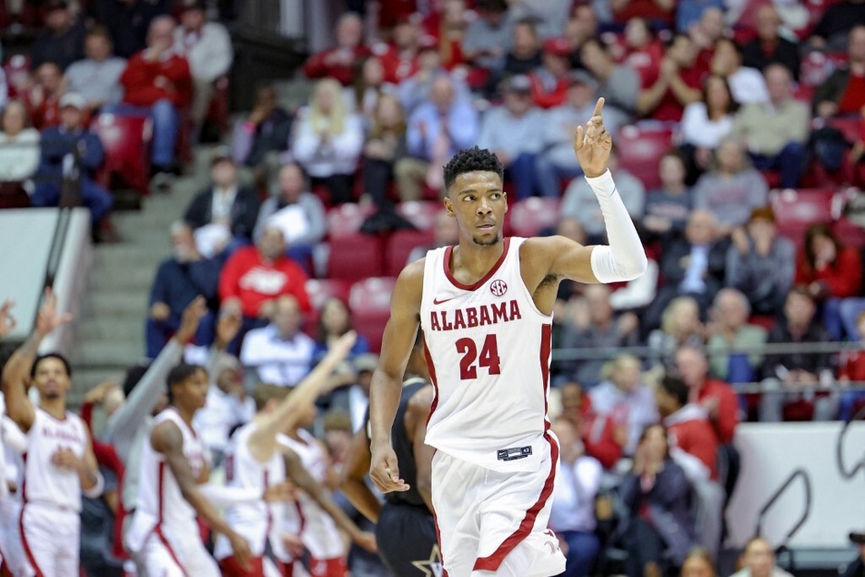 On Tuesday, Alabama became 9-0 against SEC competition after defeating Vanderbilt 101-44.