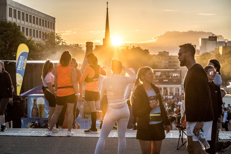Sonnenuntergang auf der Alten Messe.