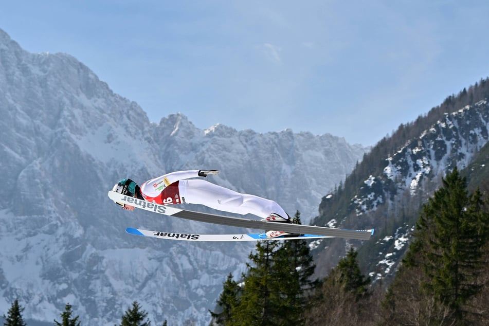 Nachwuchsathlet Nik Heberle durfte in Planica von einer der größten Schanzen der Welt springen, das ging allerdings schief.