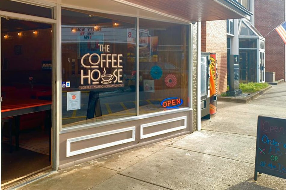 The CoffeeHouse in Paintsville, Kentucky, is offering free drinks to all front-line workers.