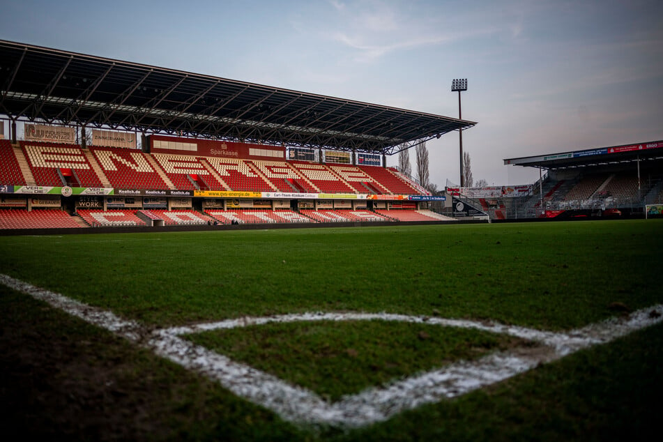 Energie Cottbus darf sich über finanzielle Hilfe für das LEAG Energie Stadion freuen.