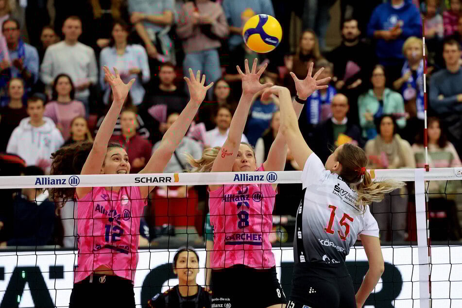 Beim DSC fehlte die Durchschlagskraft: Die Angriffe von Marta Levinksa (24, r.) hatten die Stuttgarterinnen im Griff.